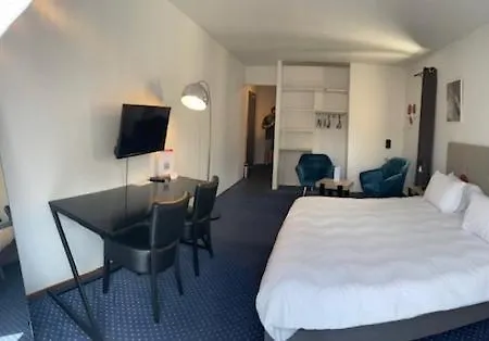 Dupleix - Hyper Centre - Parking Et Garage Gratuit Quimper