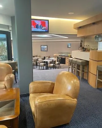 Dupleix - Hyper Centre - Parking Et Garage Gratuit Hotel Quimper