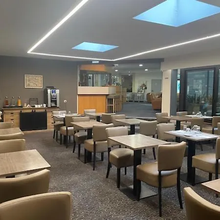 Dupleix - Hyper Centre - Parking Et Garage Gratuit Quimper